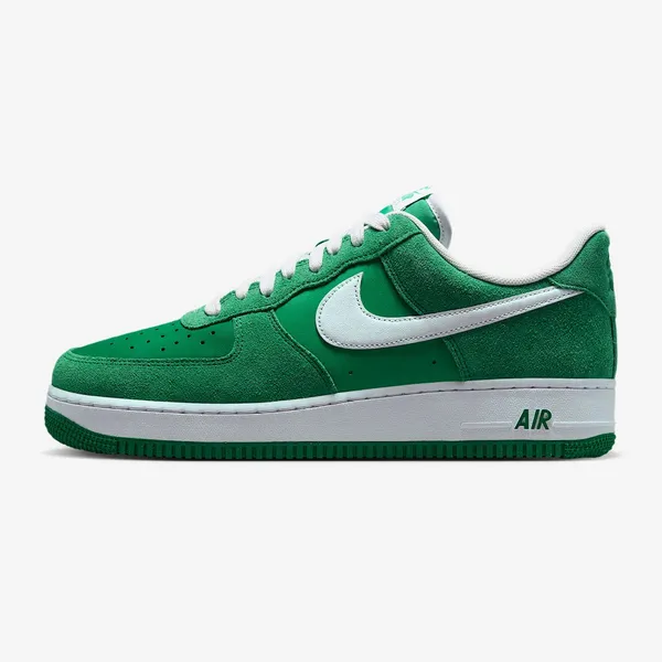 Nike Air Force 1 Low '07 LV8 - Unisex - Stadium Green Wit - Maat EU 43 Triple White — vergelijk prijzen bij 1 winkel
