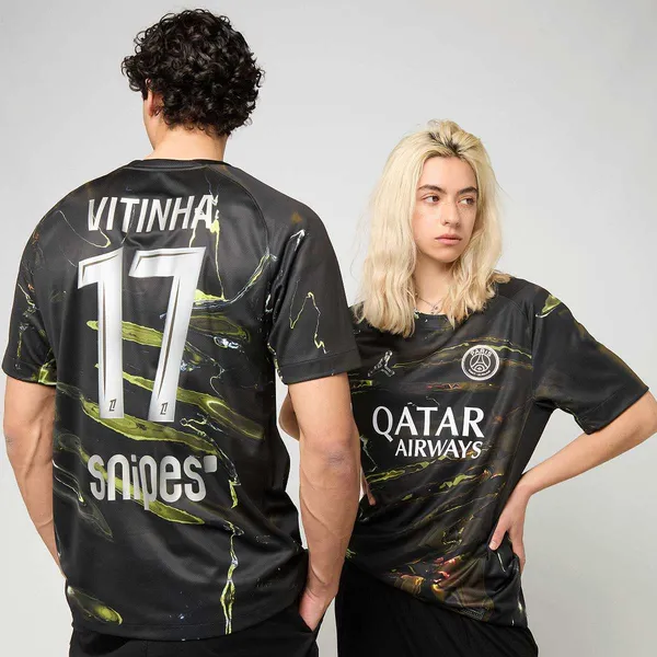 Jordan Vitinha / No. 17 / PSG  Night Edition Stadium 2025/26 zwart — vergelijk prijzen bij 1 winkel