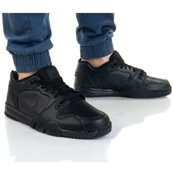 Nike Lage Sneakers  Cross Trainer Zwart — vergelijk prijzen bij 1 winkel