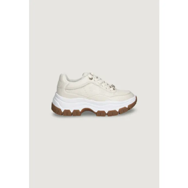 Guess Lage Sneakers  BERRETT2 FLFBRT PEL12 Wit — vergelijk prijzen bij 1 winkel