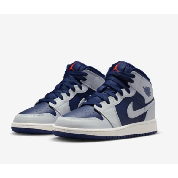 Nike Air Jordan 1 mid Grijs — vergelijk prijzen bij 1 winkel