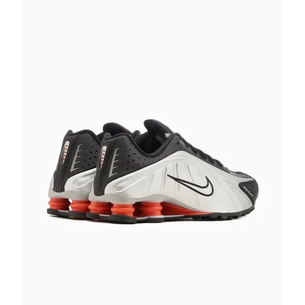 Nike Nike Shox R4 Metallic Silver / Black / Picante Red / Metallic Silver