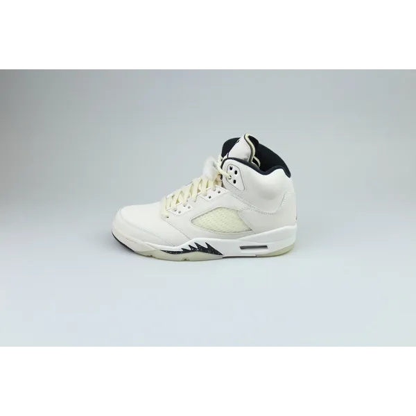 Nike Low-top of high-top white — vergelijk prijzen bij 1 winkel