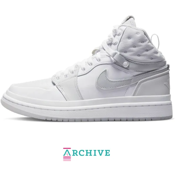 Nike Low-top of high-top white