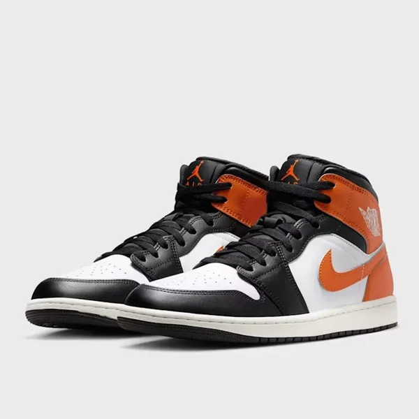 Nike Jordan 1 Mid Maat 42 Wit Zwart Oranje Wit Zwart Oanje — vergelijk prijzen bij 1 winkel