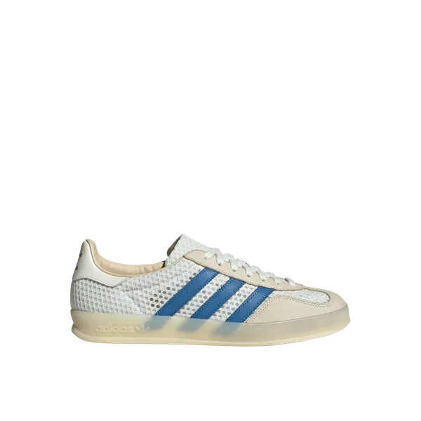 adidas Originals Gazelle Indoor (Off White/Focus Blue/Warm Vanilla)