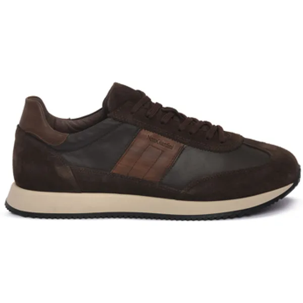 NeroGiardini Lage Sneakers NeroGiardini NERO GIARDINI 300 AROLD MORO — vergelijk prijzen bij 1 winkel