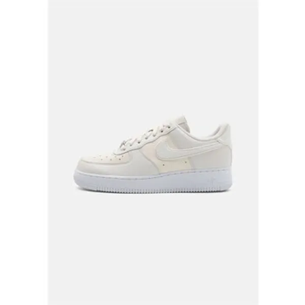 Lage Sneakers Nike Air Force 1'07 Lv8