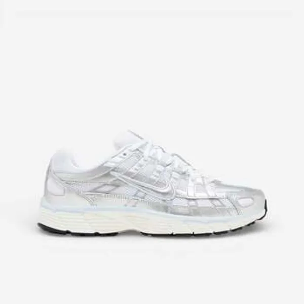 Lage Sneakers Nike P-6000 White Blue Tint Sail Metallic Silver (Women's)