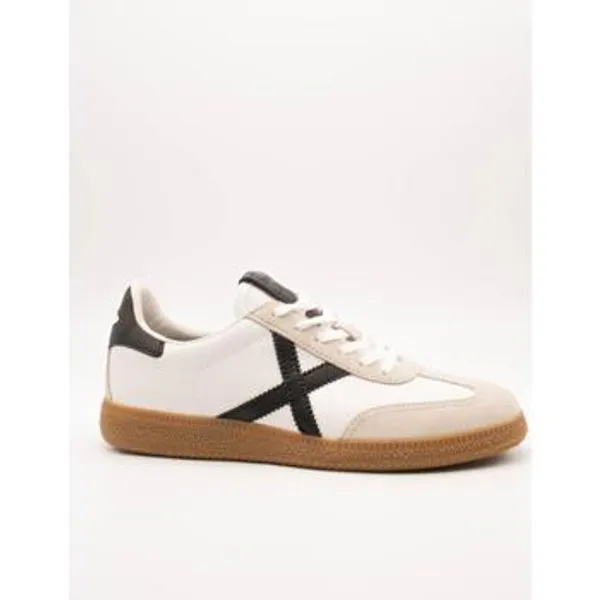 Munich Lage Sneakers Munich 8290162 Barru 162 — vergelijk prijzen bij 1 winkel