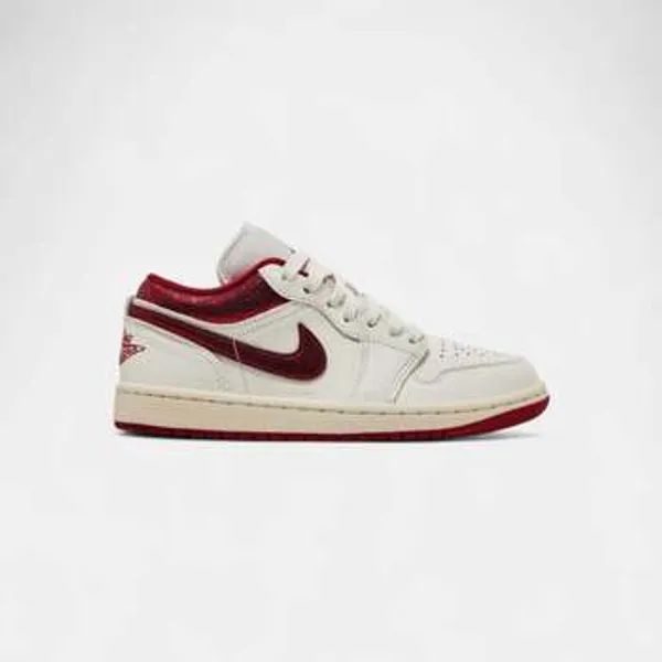 Nike Lage Sneakers Nike Jordan 1 Low Ruby (Women's) — vergelijk prijzen bij 1 winkel