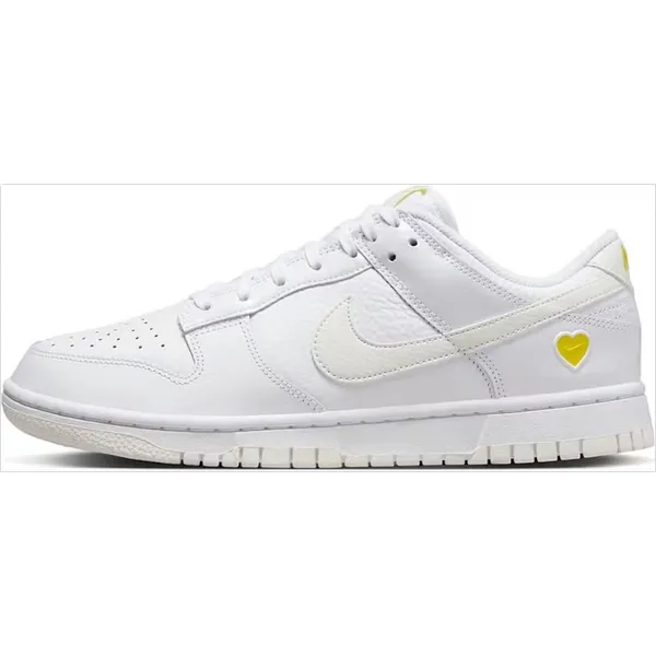 Nike Nike Dunk Low - Maat 42 - Dames Sneakers - Wit — vergelijk prijzen bij 1 winkel