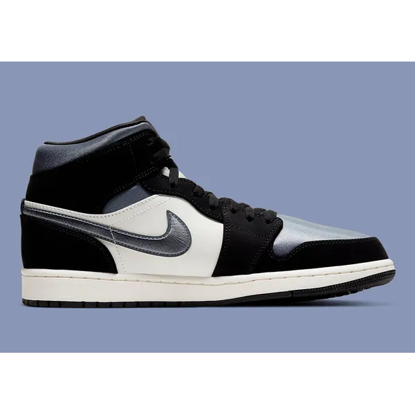 Nike Nike Air Jordan 1 Mid SE - Sneaker - Wit/Zwart/Grijs - Maat 43 - Limited edition — vergelijk prijzen bij 1 winkel