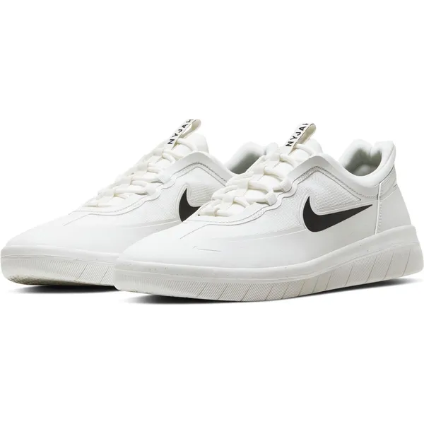 Nike Nike Sneakers - Maat 38.5 - Unisex - wit - zwart — vergelijk prijzen bij 1 winkel