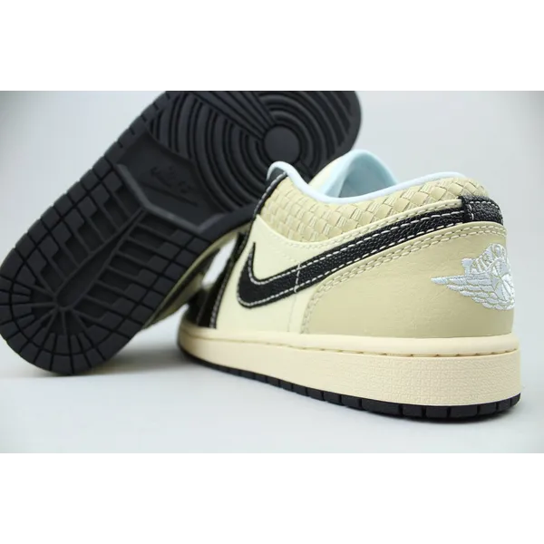 Nike Nike Air Jordan 1 Low SE 'Coconut Milk Black Muslin' — vergelijk prijzen bij 1 winkel