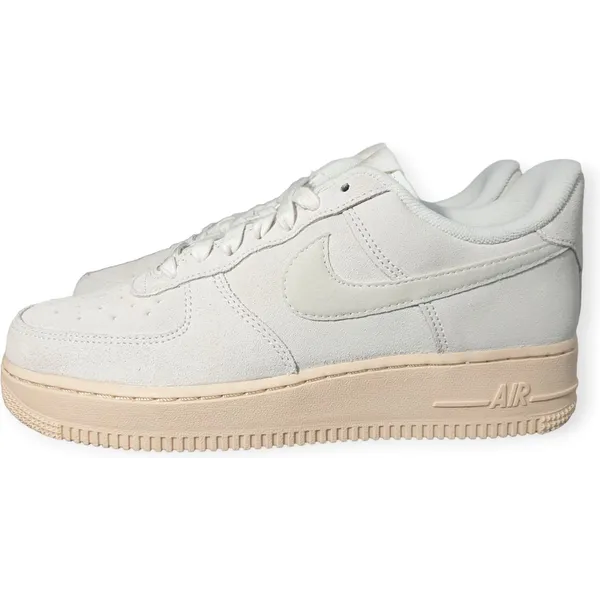 Nike Air Force 1 Low Winter Premium Summit White Suede - DO6730-100 - Maat 38.5 - Sneakers Dames