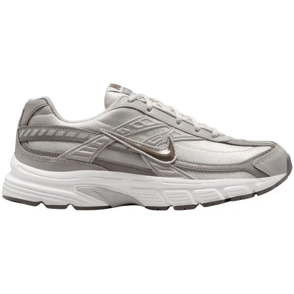 Nike Valt normaal Beige