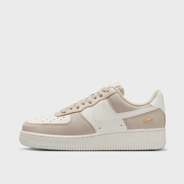 Nike Air Force 1 beige