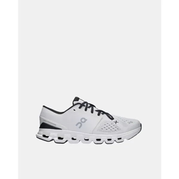 Lage Sneakers On Running CLOUD X 4 3WE30070791