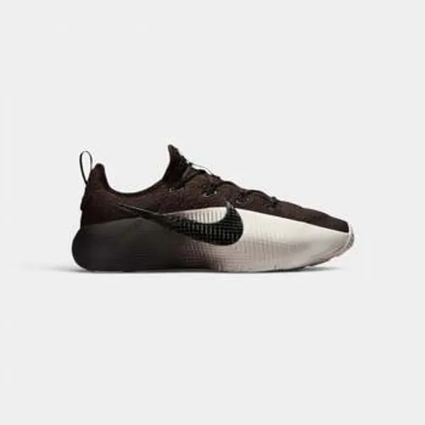 Nike Lage Sneakers Nike Lebron Tr 1 — vergelijk prijzen bij 1 winkel