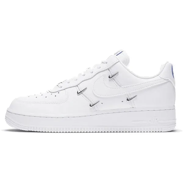 Nike Nike Air Force 1 LX White Metallic Swooshes (Maat 38,5 / US 7,5) — vergelijk prijzen bij 1 winkel