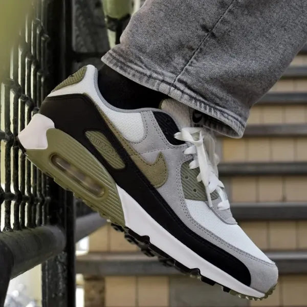Nike Nike Air Max 90 'Silver Sage' — vergelijk prijzen bij 1 winkel